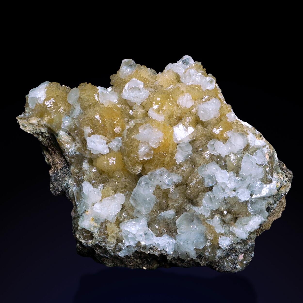 Stellerite & Calcite