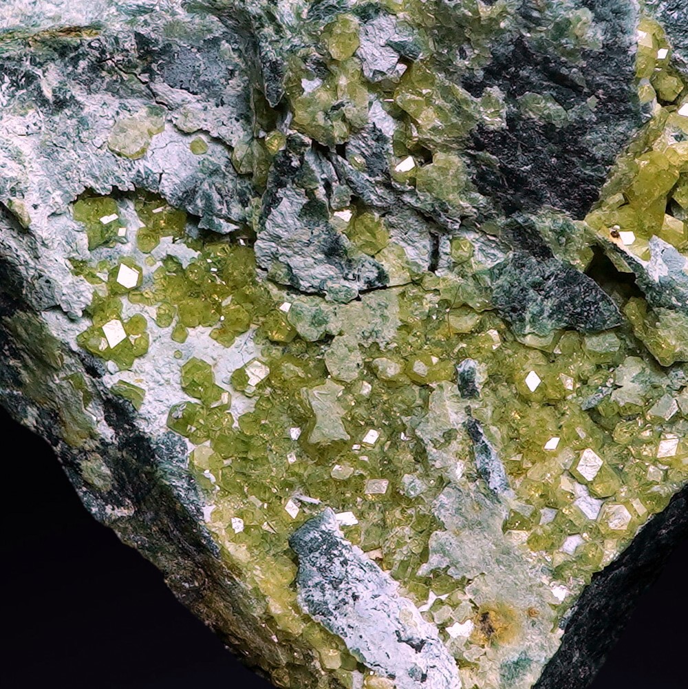 Topazolite