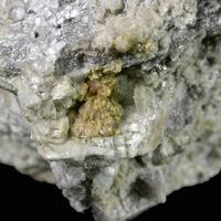 Bastnäsite-(Ce) Quartz Ankerite Gmelinite-Na Analcime & Donnayite-(Y)