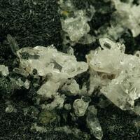 Quartz On Clinochlore