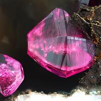 Roselite & Cobaltlotharmeyerite & Austinite