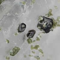 Scolecite Babingtonite & Titanite