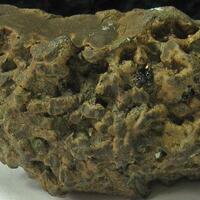 Caryochroite
