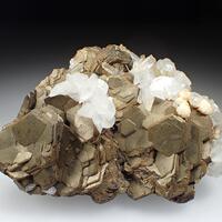 Pyrrhotite Manganoan Calcite & Quartz