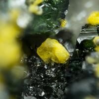 Lukrahnite & Olivenite