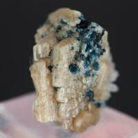 Whiteite-(CaFeMg) With Lazulite