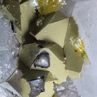 Cerianite-(Ce) & Mimetite