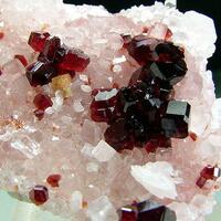 Uvite & Woodhouseite