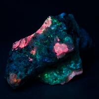 Tugtupite Sodalite Analcime Chkalovite & Natrolite