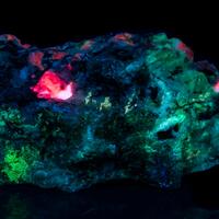 Tugtupite Sodalite Analcime Chkalovite & Natrolite