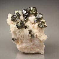 Sphalerite Var Cleiophane With Chalcopyrite & Calcite