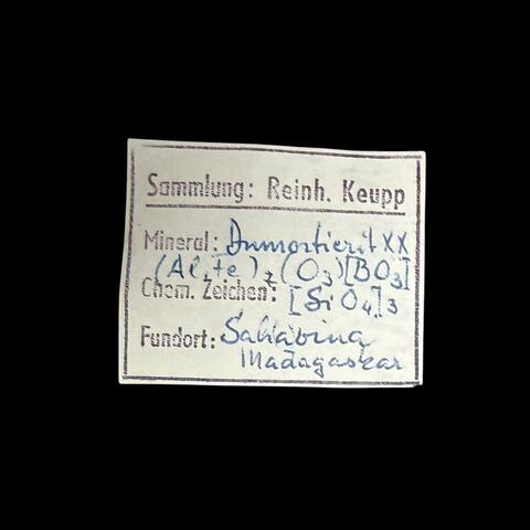 Label Images - only: Dumortierite