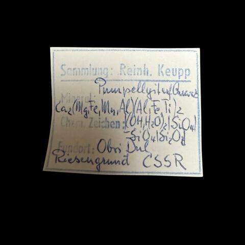 Label Images - only: Pumpellyite-(Mg) On Quartz