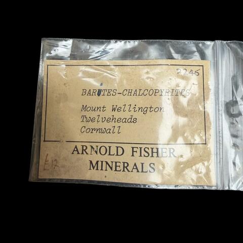 Label Images - only: Baryte & Chalcopyrite