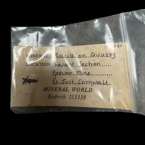 Label Images - only: Calcite On Quartz