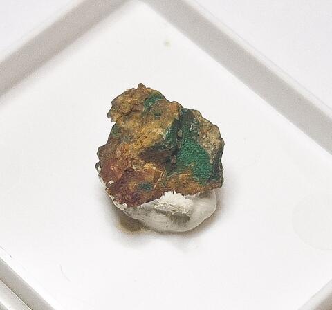 Label Images - only: Mixed Minerals