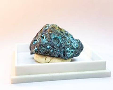 Label Images - only: Mixed Minerals
