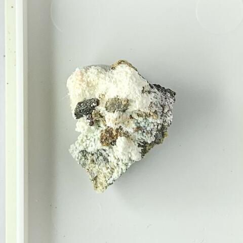 Label Images - only: Mixed Minerals