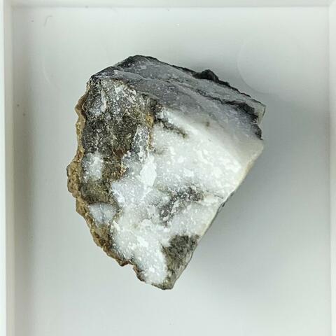 Label Images - only: Mixed Minerals