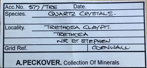 Label Images - only: Quartz With Goethite Inclusions