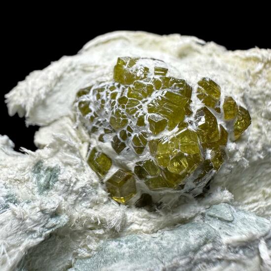Demantoid With Asbestos