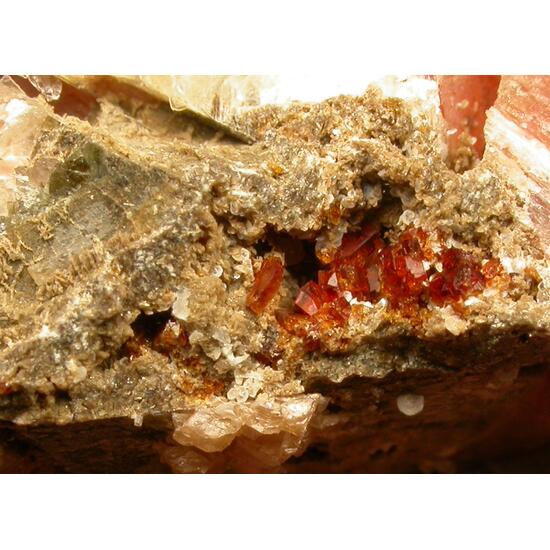 Sérandite & Manganoneptunite