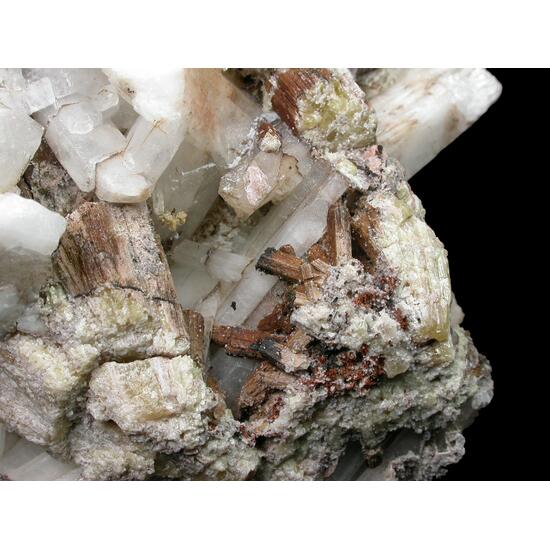 Rémondite-(Ce) & Natrolite