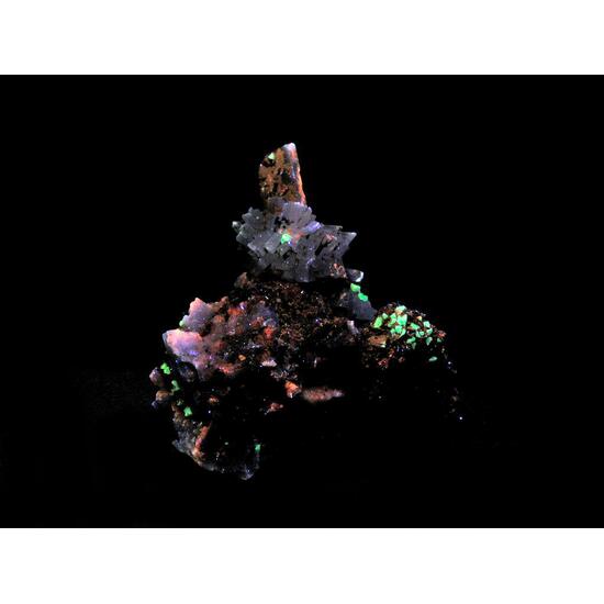 Eudidymite & Genthelvite