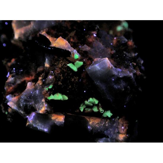 Eudidymite & Genthelvite