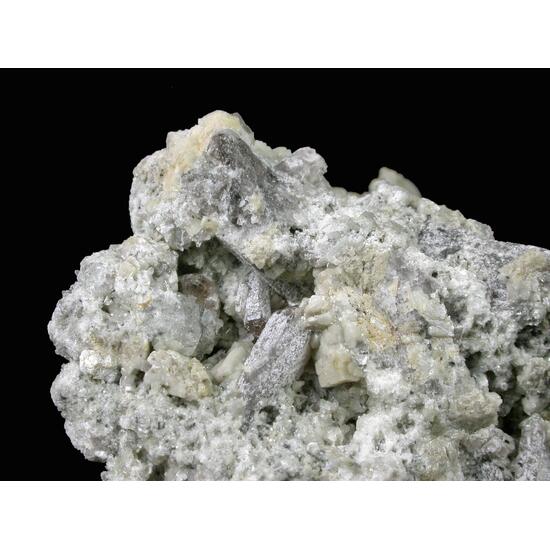 Bastnäsite-(Ce) Quartz Ankerite Gmelinite-Na Analcime & Donnayite-(Y)