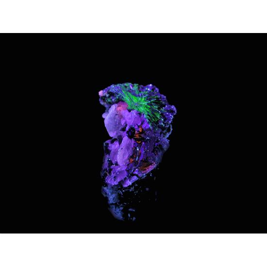 Haineaultite & Monteregianite-(Y)