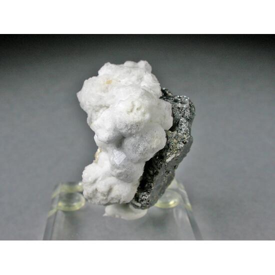 Sphalerite Sabinaite & Analcime