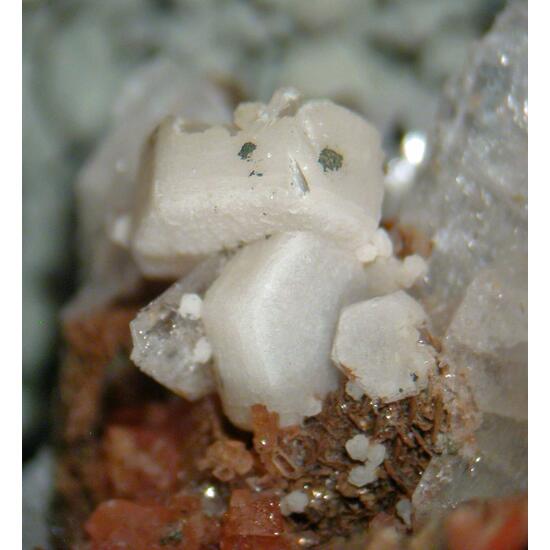 Sérandite Manganoneptunite Catapleiite & Epididymite