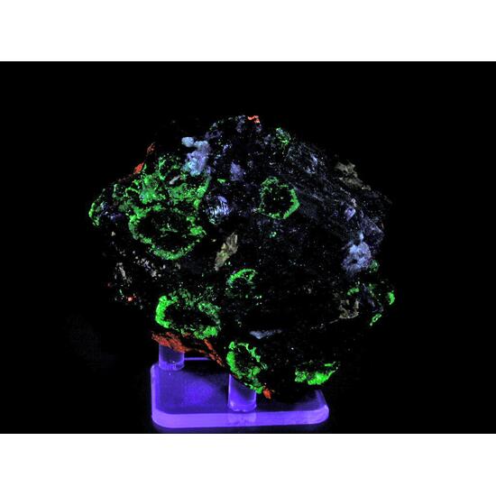 Sérandite Catapleiite & Manganoneptunite