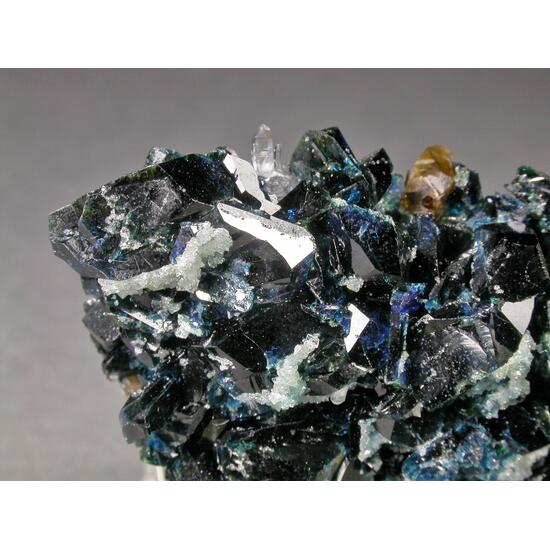 Lazulite Fluorapatite Wardite Quartz & Siderite