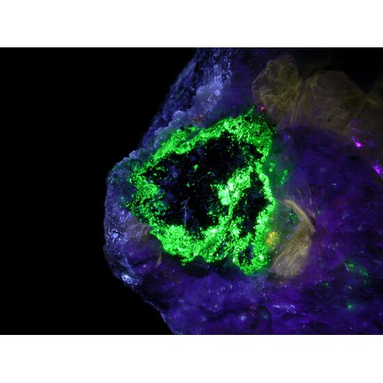 Sérandite Aegirine & Polylithionite