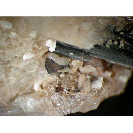 Rhabdophane-(Ce) Catapleiite & Sérandite