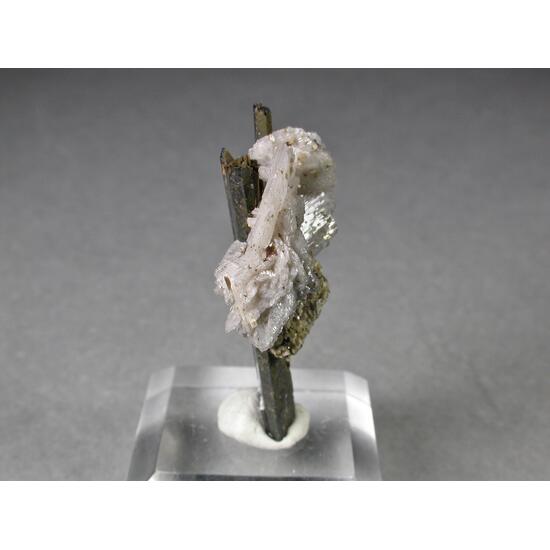 Manganoan Calcite Albite & Aegirine