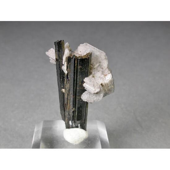 Manganoan Calcite Albite & Aegirine