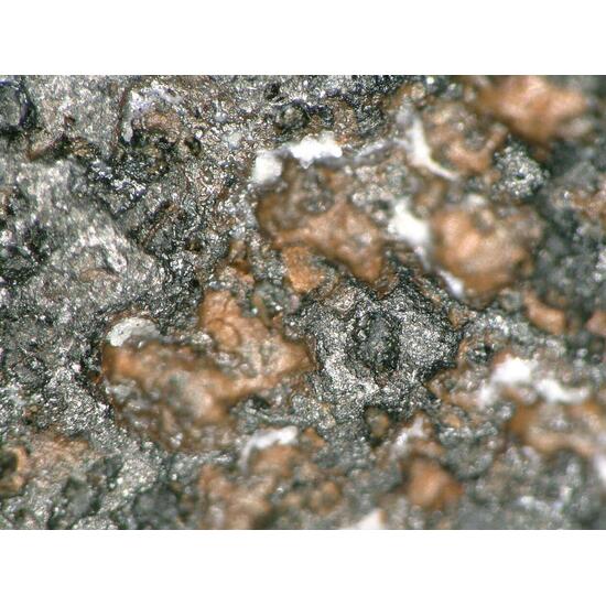 Nioboixiolite-(Fe3+)