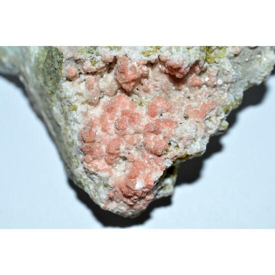 Shijiangshanite Garnet & Hydroxyapophyllite-(K)