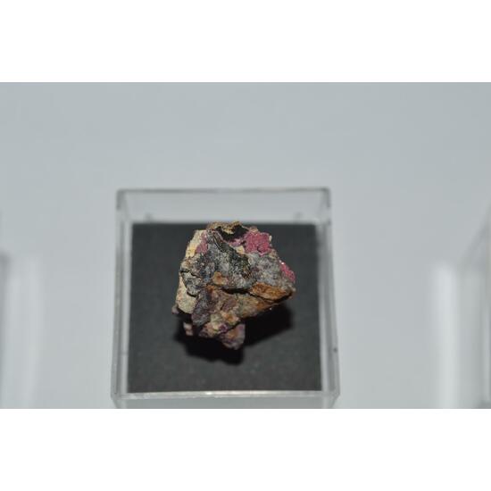 Erythrite