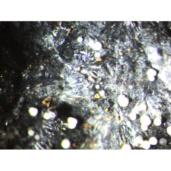 Nesquehonite & Huntite