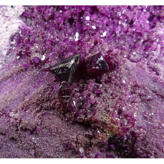 Kämmererite On Chromite