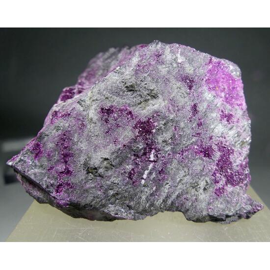 Kämmererite On Chromite