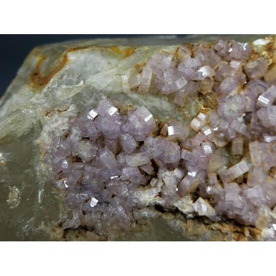 Fluorapatite On Quartz