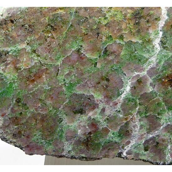 Pyrope In Chrome-Omphacite