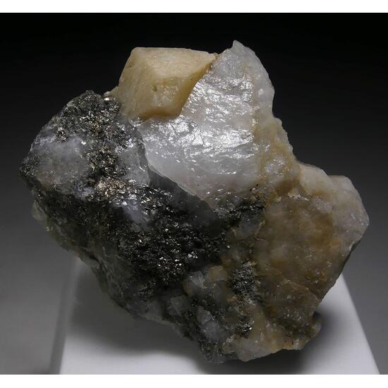Scheelite On Quartz With Pyrite