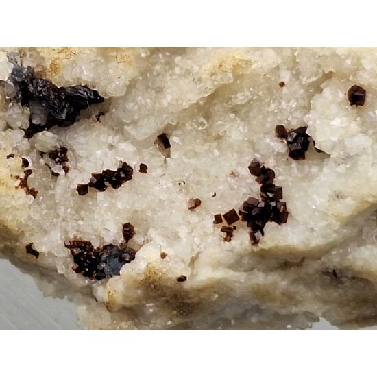 Bariopharmacosiderite & Scorodite