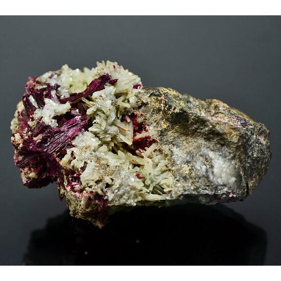 Erythrite